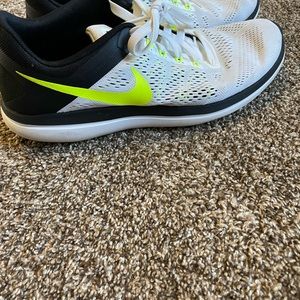 Mens Nike shoes like new